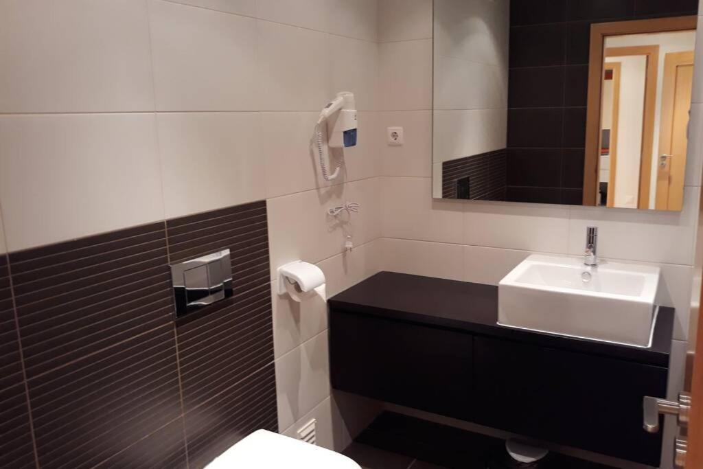 Modern 3 Bedroom Pool View. Албуфейра Екстериор снимка